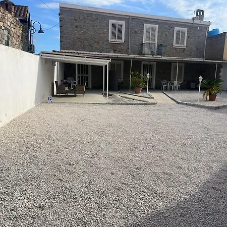 Sa Domu De S'ortu בארי סארדו